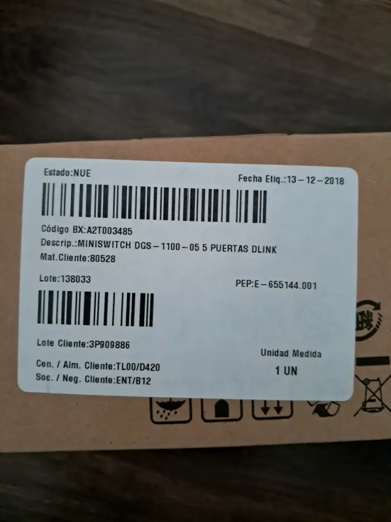 Switch de Red D-Link 5 Puertos - 3