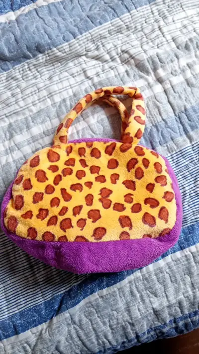 Bolso infantil de peluche con diseño de leopardo - miniatura 2