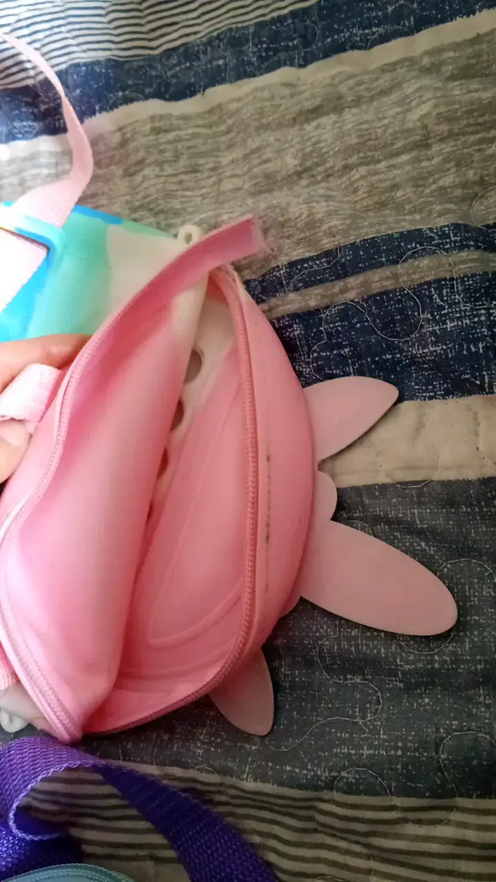 Set de mochilas infantiles con diseño de personajes - 2