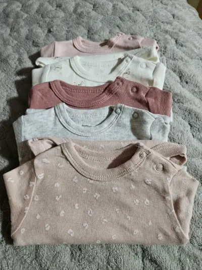 Conjunto de bodies para bebé en colores variados - miniatura 3