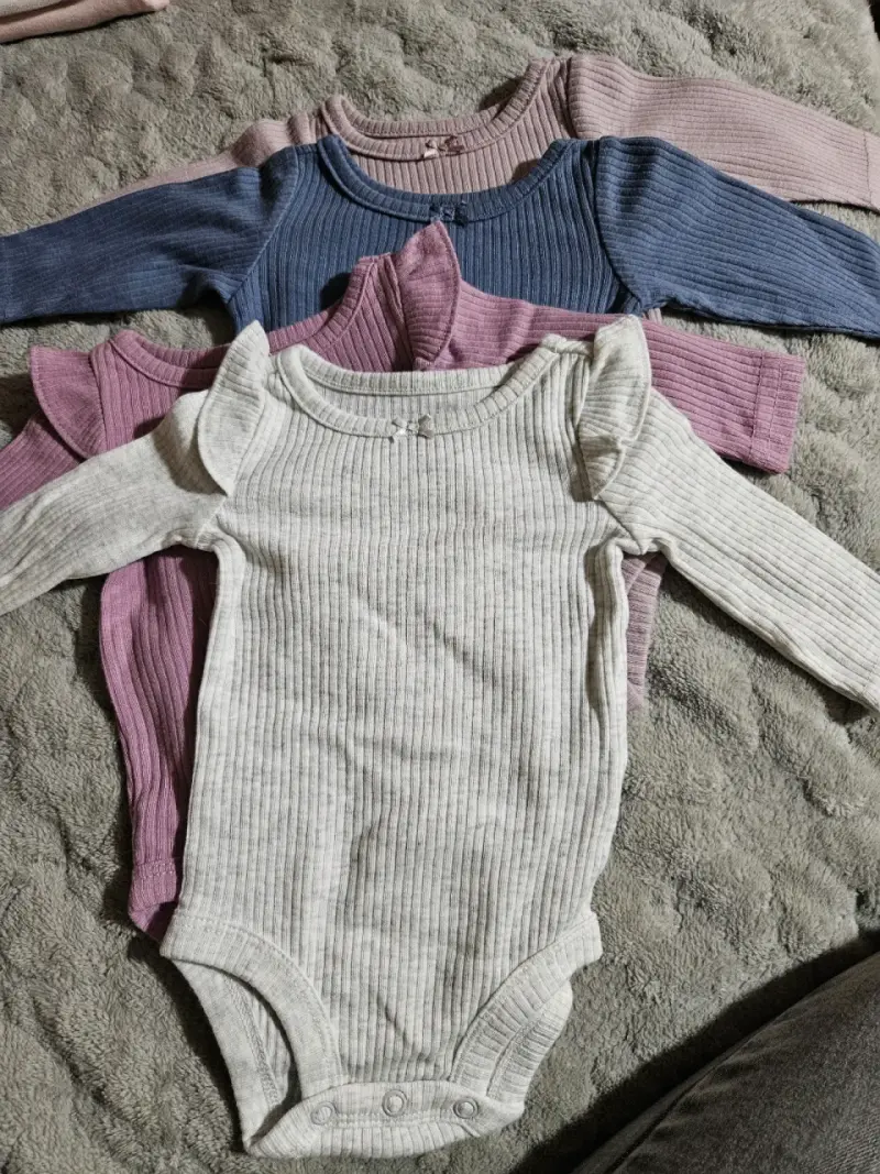 Conjunto de bodies para bebé en colores variados - 4