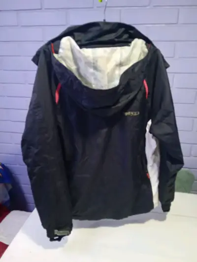 Chaqueta impermeable negra con capucha Rescue - miniatura 1