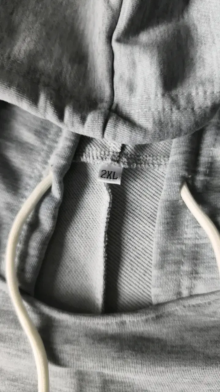 Polerón gris con capucha talla 2XL manga corta - 2