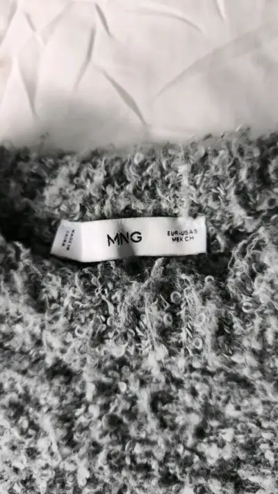 Suéter de lana gris MNG para mujer - miniatura 4