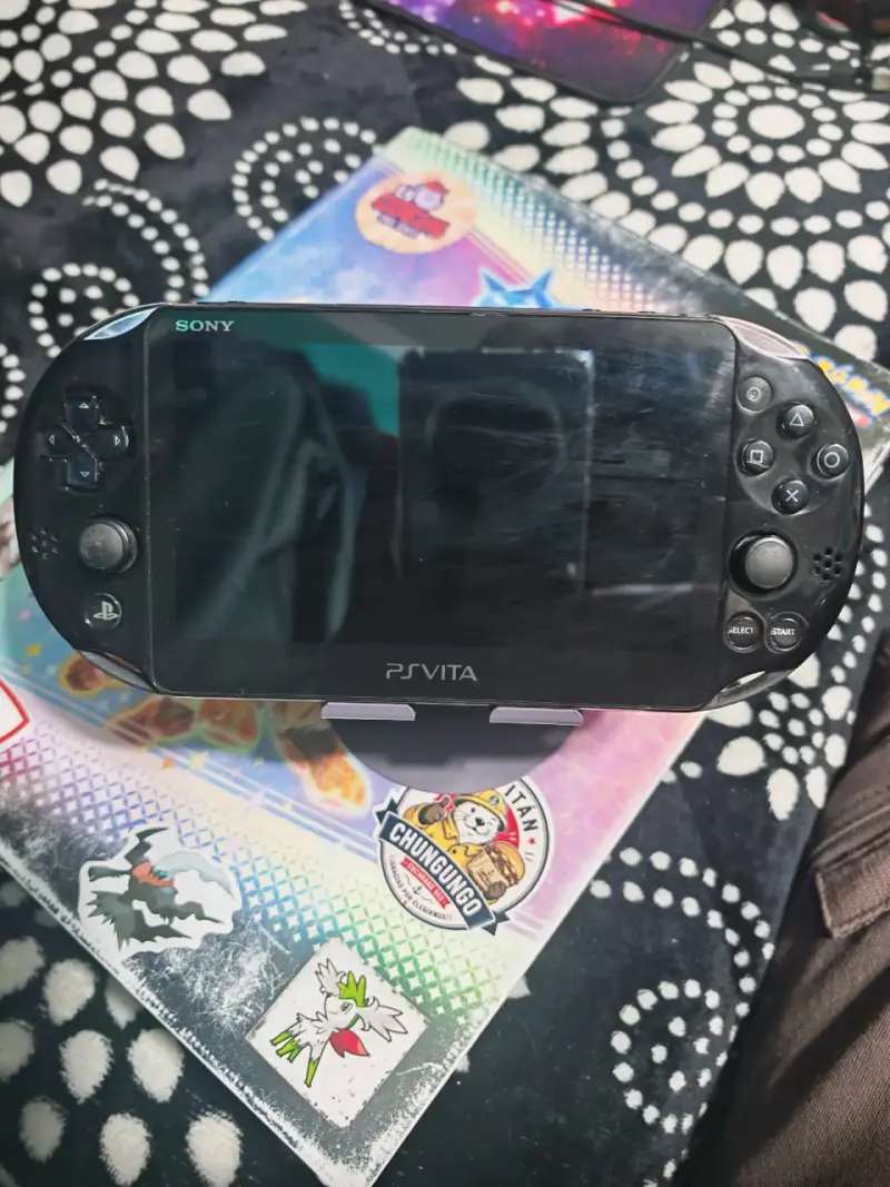Consola PS Vita Slim (para reparar) - 2