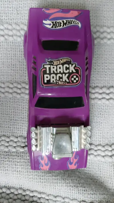 Auto de juguete Hot Wheels Track Pack morado - miniatura 2