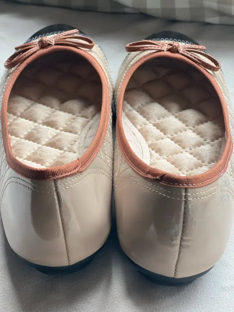 Bailarinas Moleca beige con punta negra - 4