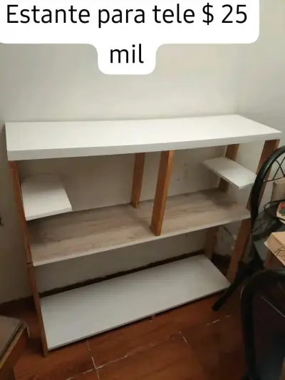 Estante de madera para televisor - miniatura 1