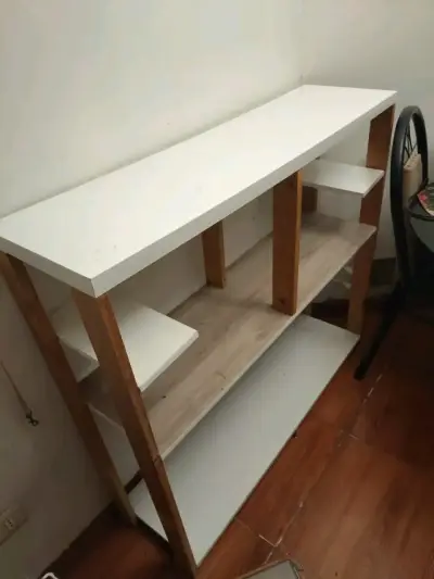 Estante de madera para televisor - miniatura 2