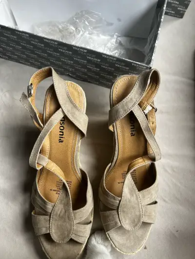 Sandalias de cuña beige Ansonia en buen estado - miniatura 4