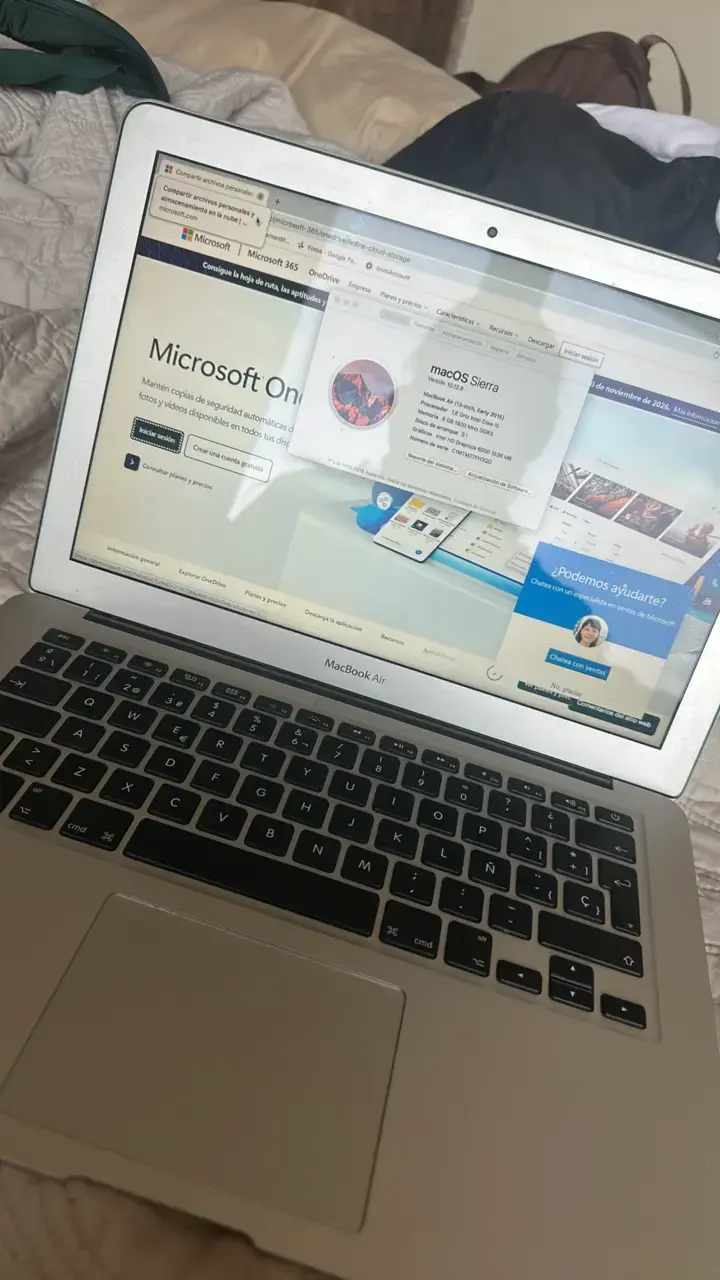 MacBook Air 2015 con cargador original - 2