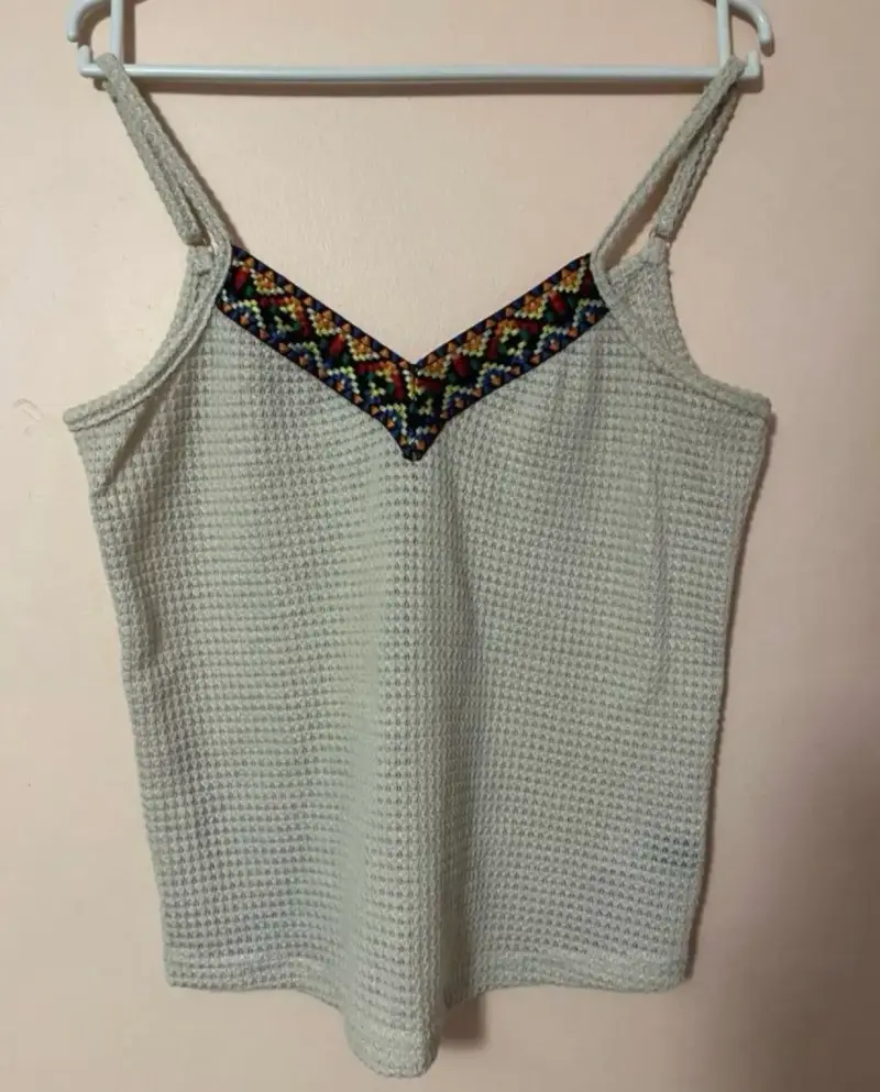Top de tirantes con diseño étnico talla m