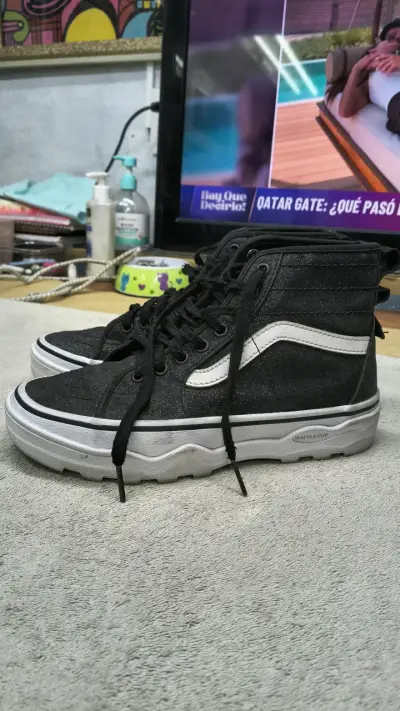 Zapatillas Vans negras de caña alta - miniatura 4