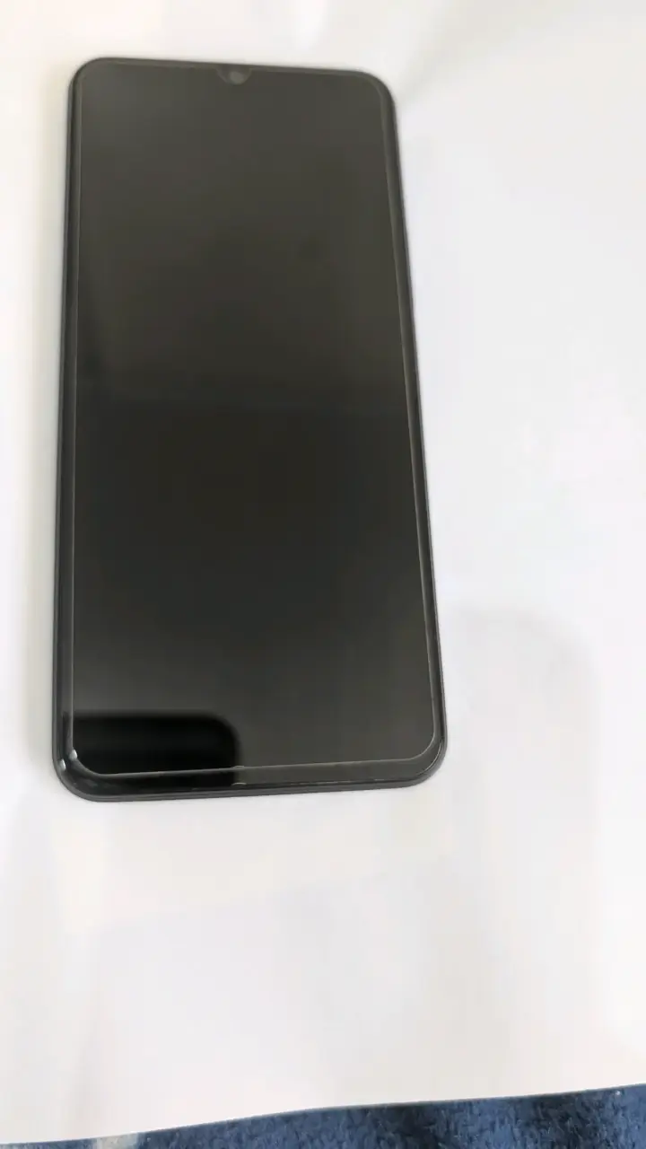 Smartphone Vivo V21 5G con triple cámara - 4