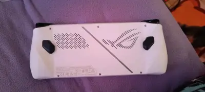 Consola portátil ASUS ROG Ally con caja - miniatura 2