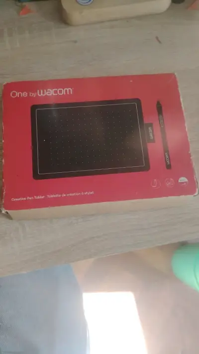 Tableta gráfica Wacom One con lápiz - miniatura 1