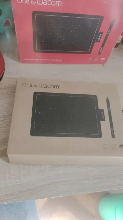 Tableta gráfica Wacom One con lápiz - miniatura 2