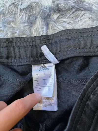 Pantalón de Buzo Adidas Negro - miniatura 6