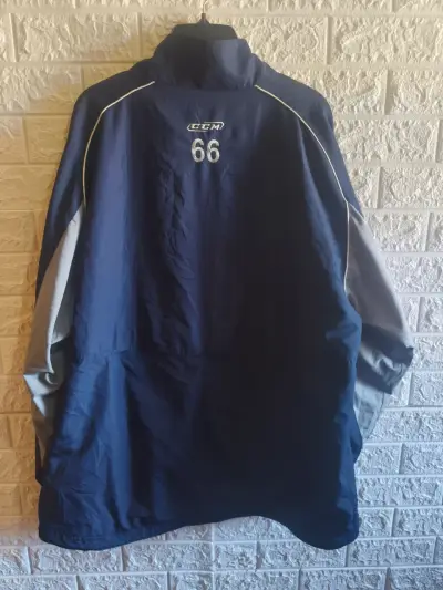 Chaqueta deportiva azul CCM con logo bordado - miniatura 2