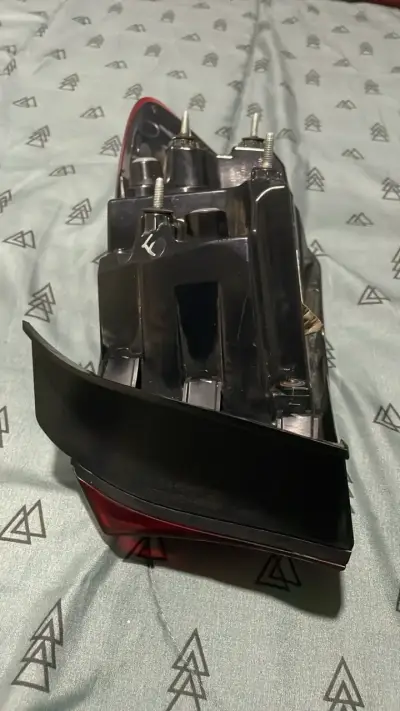 Foco trasero izquierdo para kia cerato - miniatura 3