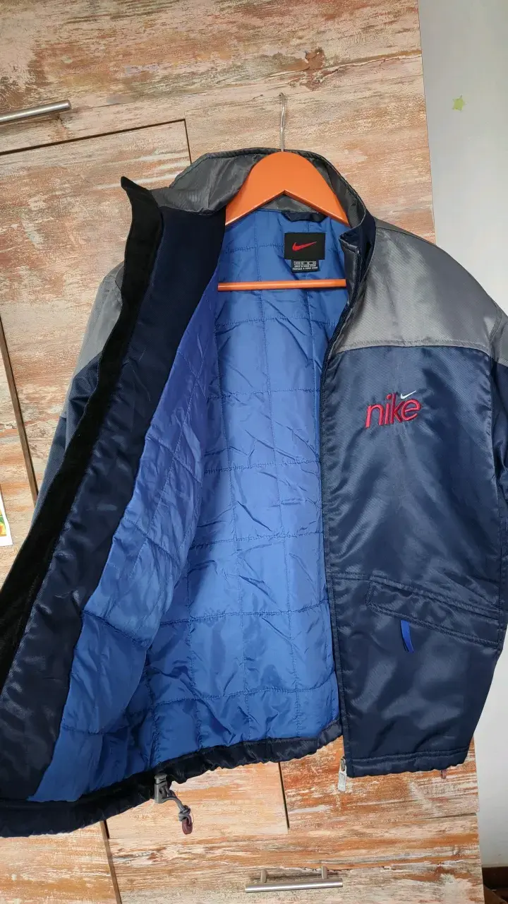 Chaqueta Nike azul con forro térmico - 2