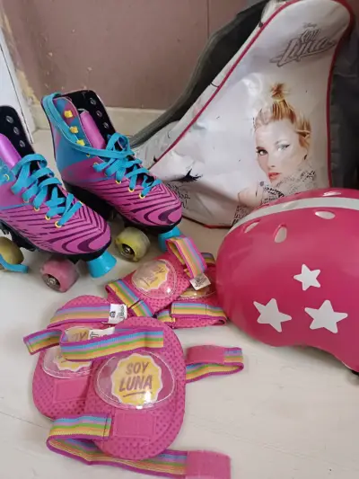 Patines de cuatro ruedas Soy Luna con accesorios - miniatura 1