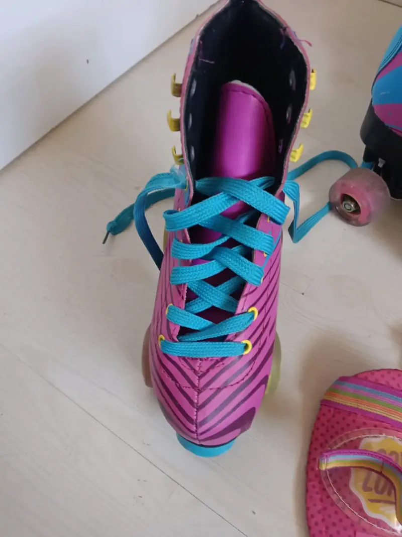 Patines de cuatro ruedas Soy Luna con accesorios - 3