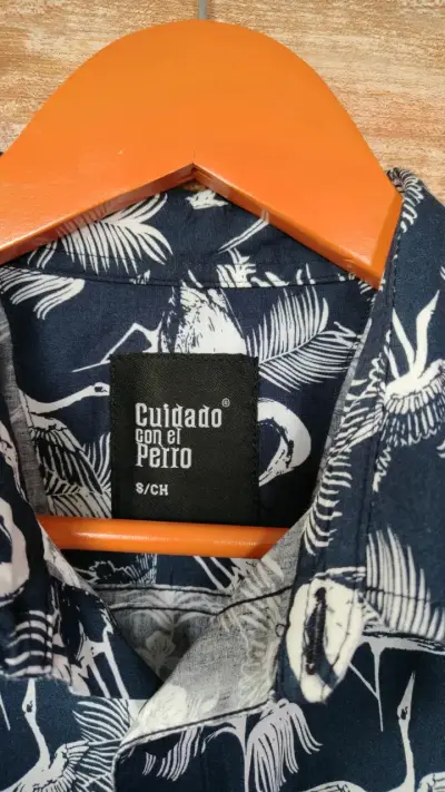 Camisa estampada de flamencos Cuidado con el Perro - miniatura 2