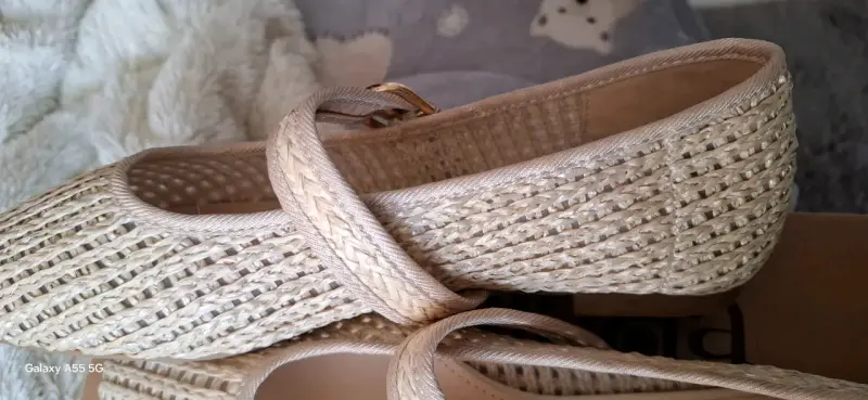 Zapatos de mujer trenzados beige con hebilla - 3