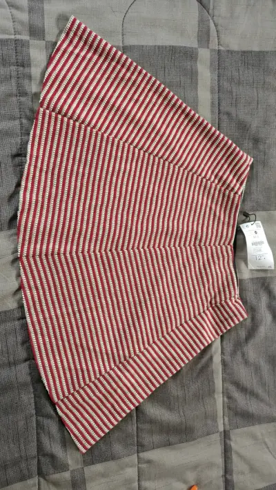 Falda corta a rayas rojas Bershka talla XS - miniatura 1