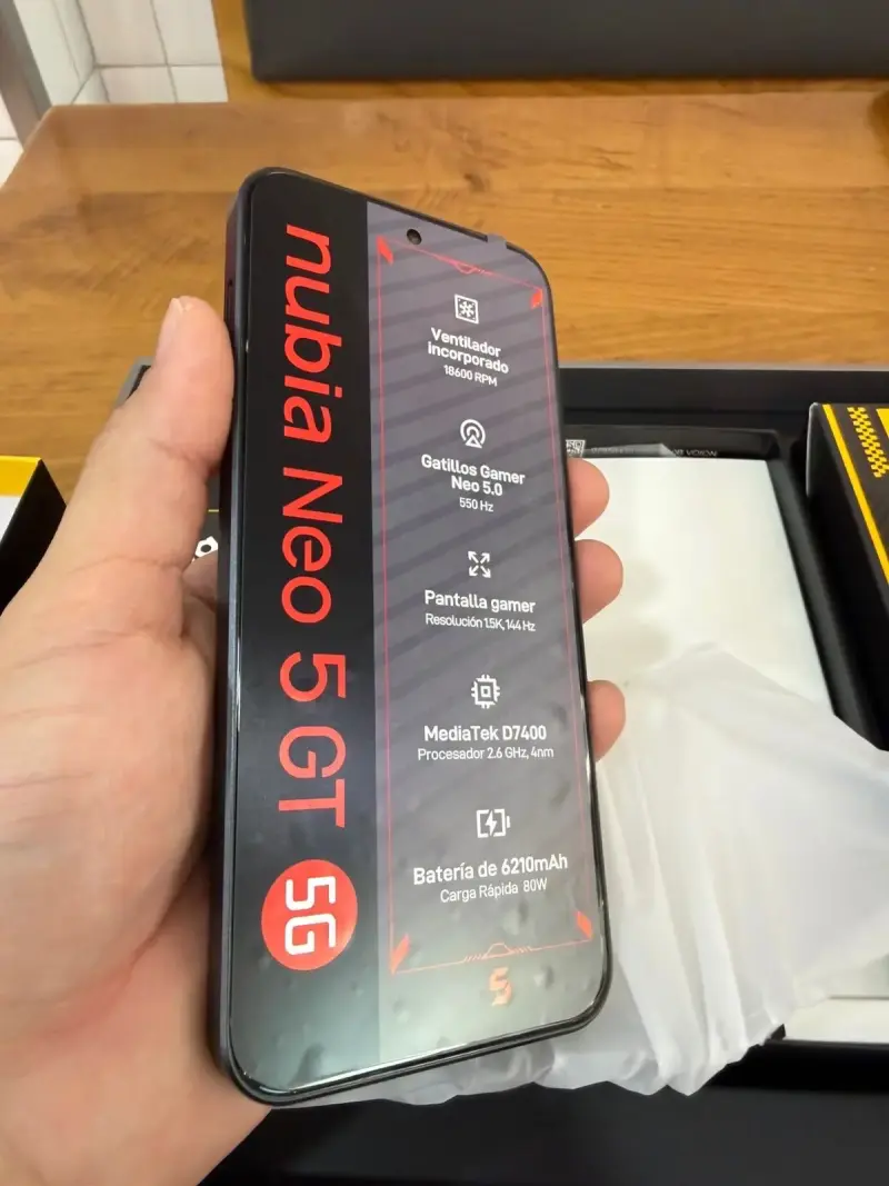 Smartphone Nubia Neo 5 GT con Ventilador y Gatillos - 1