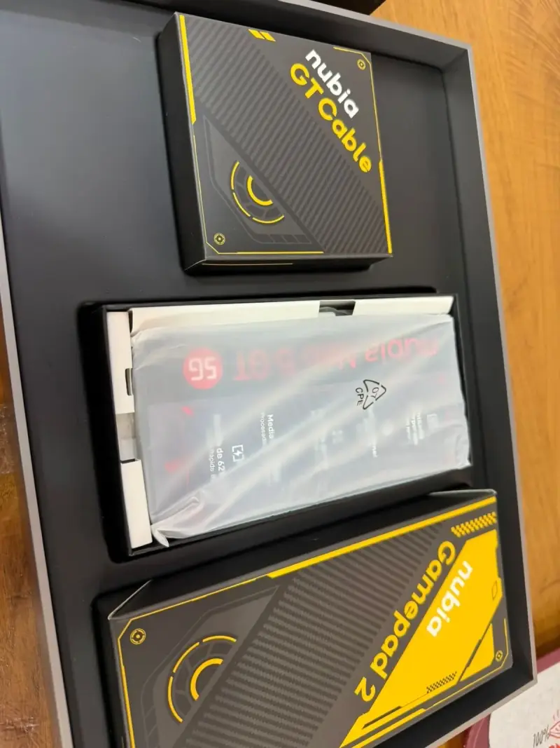 Smartphone Nubia Neo 5 GT con Ventilador y Gatillos - 2
