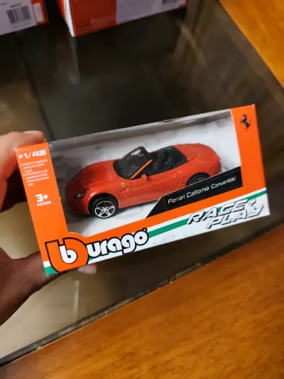 Colección de autos burago Ferrari - miniatura 2