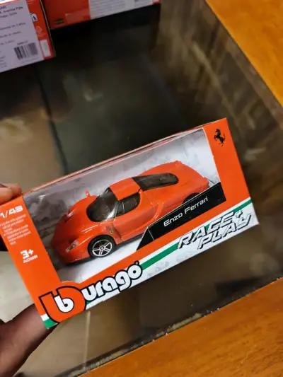 Colección de autos burago Ferrari - miniatura 3