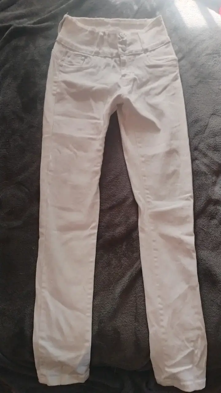 Jeans blancos de mujer marca JEJE - 2