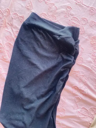 Falda  negra con brillo para mujer - miniatura 1