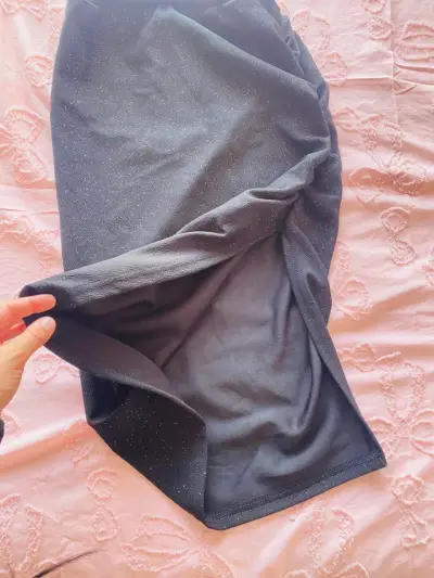 Falda  negra con brillo para mujer - miniatura 2