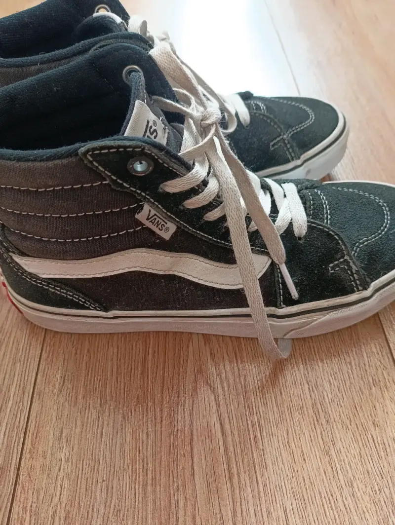 Zapatillas Vans negras de caña alta - 1