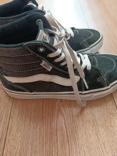 Zapatillas Vans negras de caña alta - miniatura 1