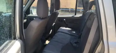 Camioneta SUV Mahindra Scorpio 4x4 en buen estado - miniatura 6