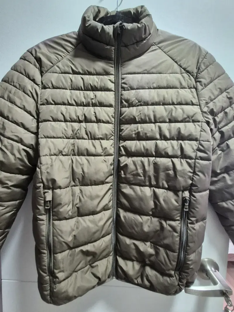 Chaqueta Celio The Light Jacket repelente al agua