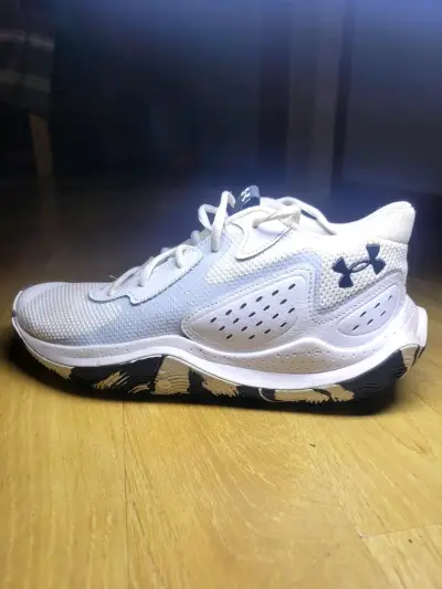 Vendo zapatillas NRO EUR 42 - miniatura 1