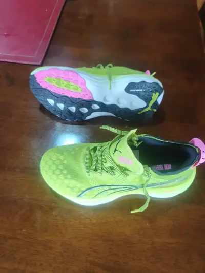 Zapatillas deportivas Puma amarillas talla 37 - miniatura 2