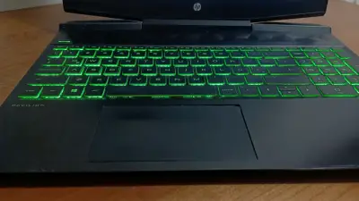Laptop HP Pavilion Gaming 15 dk0xxx - miniatura 2