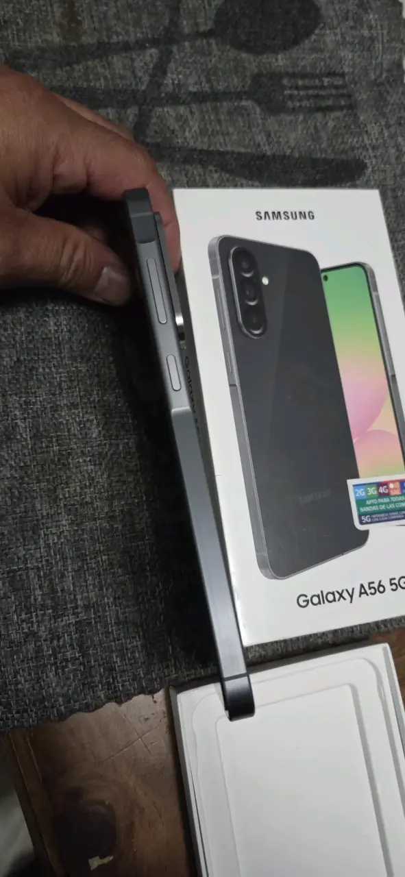 Samsung Galaxy A56 5G en exelente estado - 4