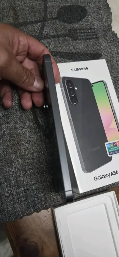 Samsung Galaxy A56 5G en exelente estado - miniatura 5