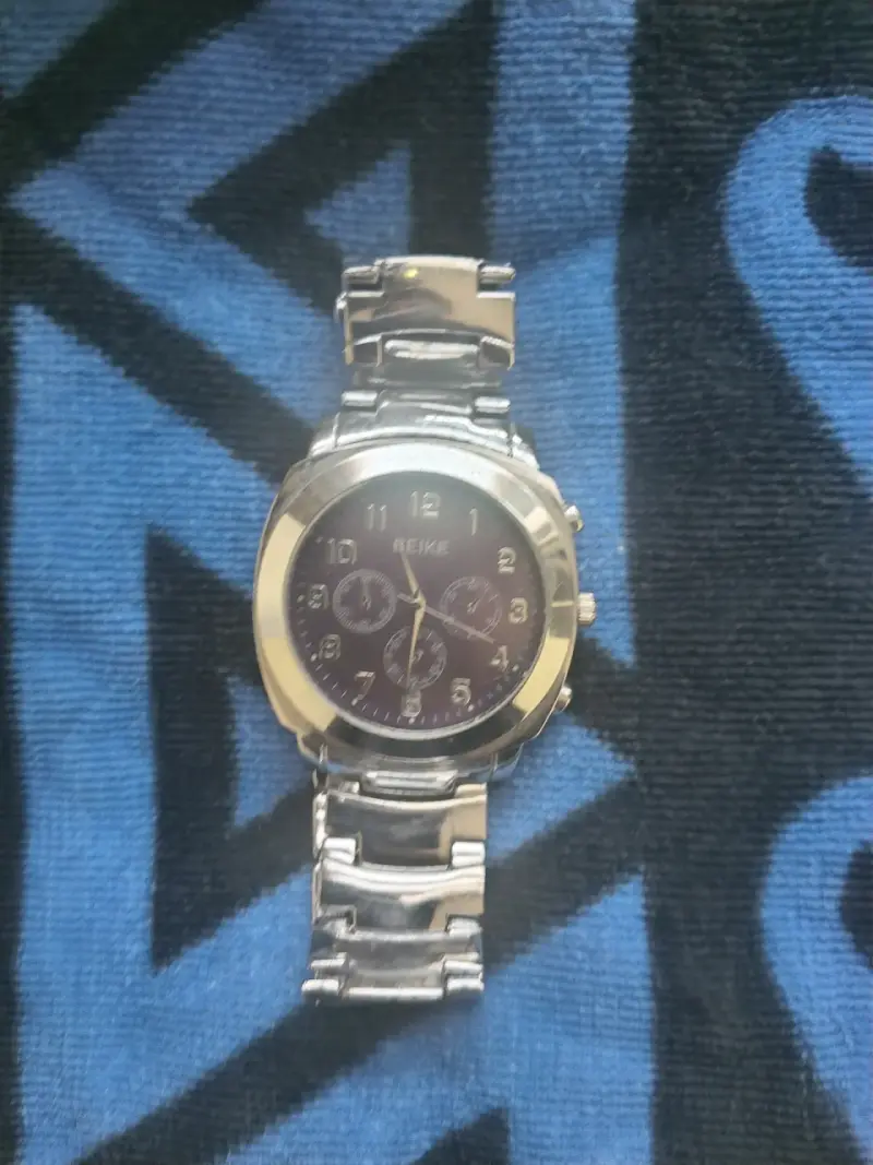 Reloj de pulsera plateado Beike - 1