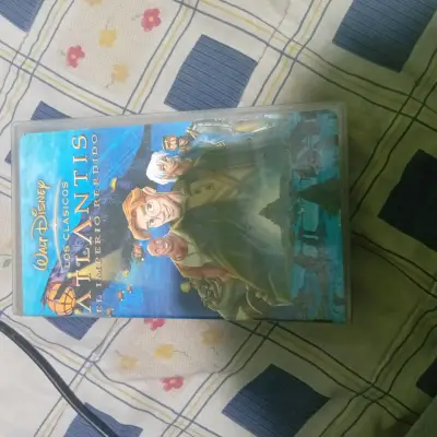 VHS Atlantis: El Imperio Perdido de Disney - miniatura 1