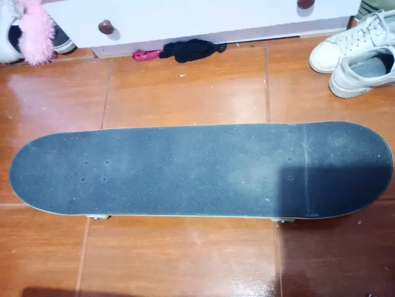 Skateboard Wisdom casi sin uso - 2