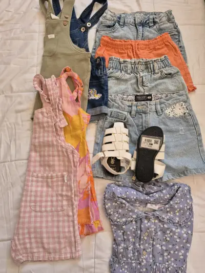 LOTE DE ROPA NIÑA TALLA 3 Y 4 - miniatura 1